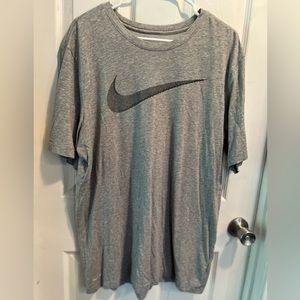 Nike T-shirt